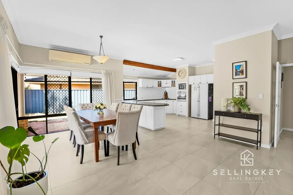 19 GERANIUM PLACE, Canning Vale, WA 6155
