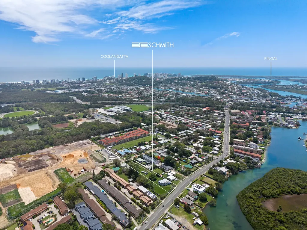 Tweed Heads West 3chambre RARE LARGE-SCALE OPPORTUNITY WITH DUAL STREET FRONTAGE