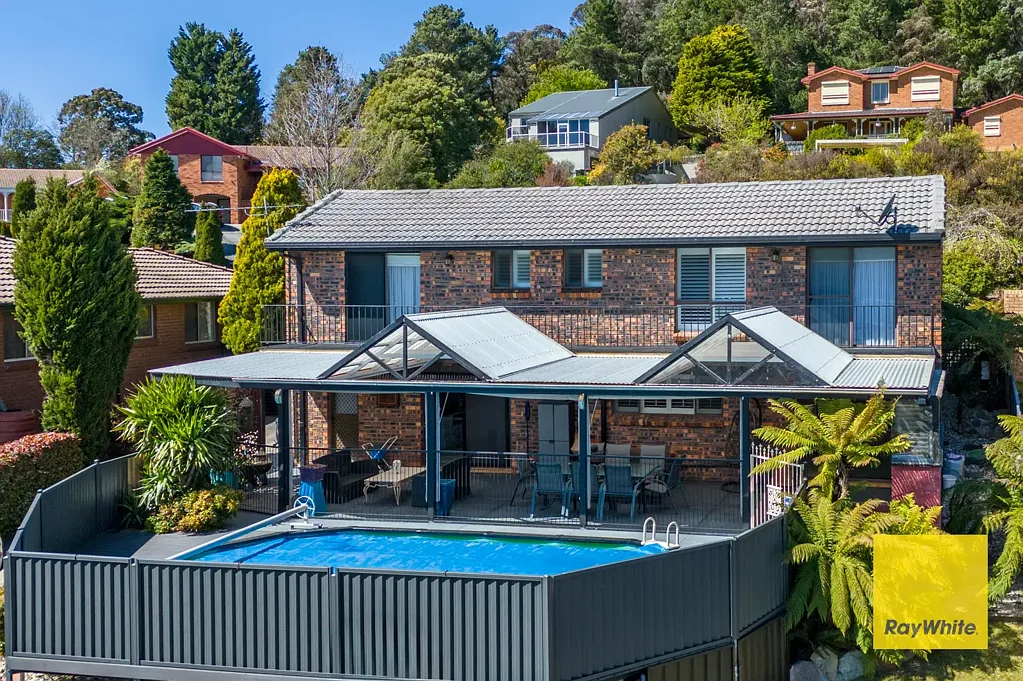 Lithgow 4 Bedroom RESORT-LIKE FAMILY OASIS