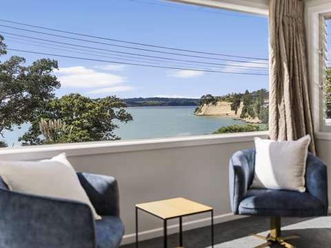 Mellons Bay 6部屋 Unmissable Opportunity in Macleans - Act Now!