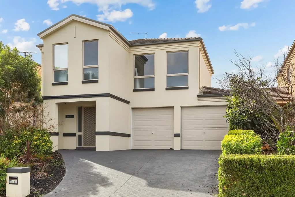 Rouse Hill 4 Bedroom Superb Location