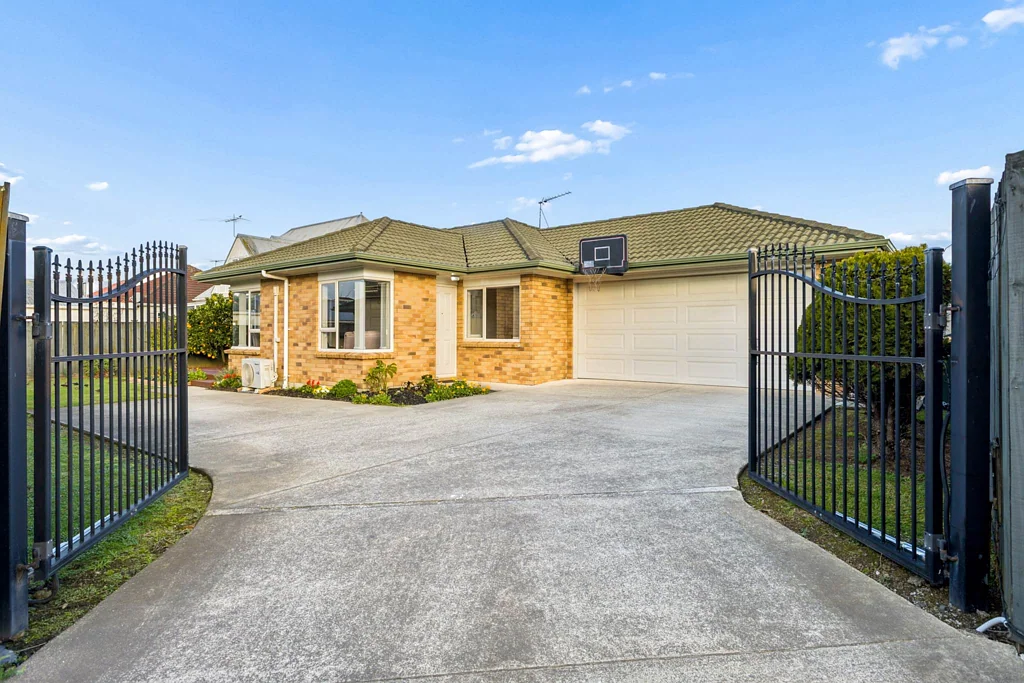 Papatoetoe 3Kwarto Brick & Tile Beauty – Freehold