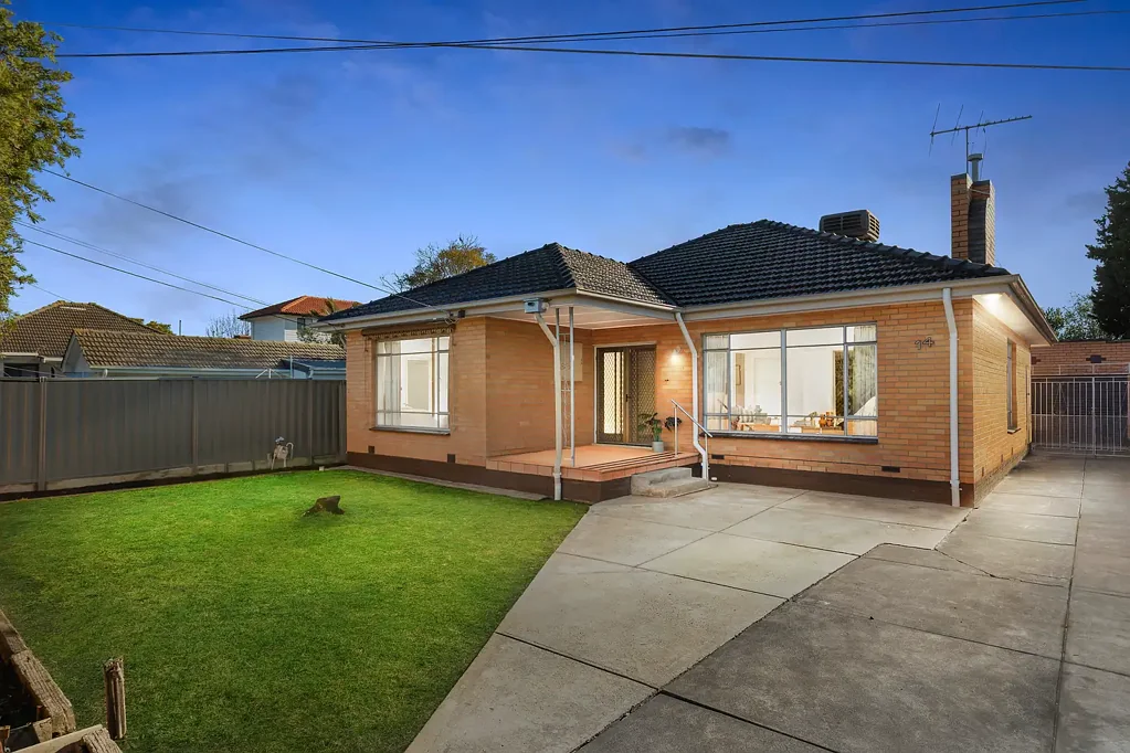 14 Dubbo Street, Albion, VIC 3020
