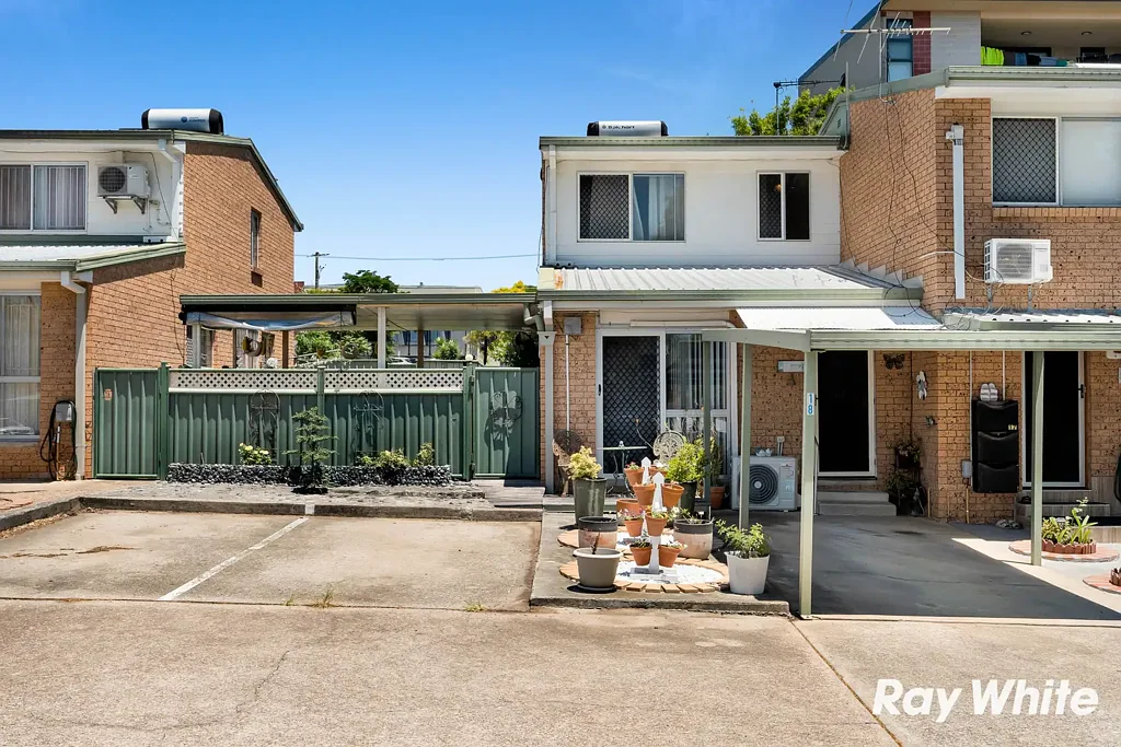 18/18 defiance road, Logan Central, QLD 4114