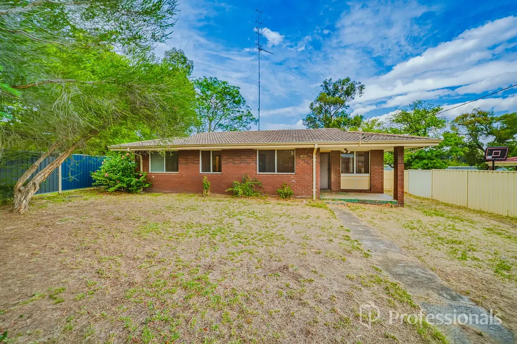 Waroona 3ห้องนอน Delightful 3 x 1 Brick-and-Tile Home on 1115 Sqm