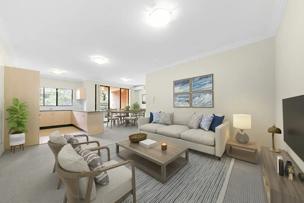 Two Bedroom Air Conditioned Unit with Ensuite and Air Conditioning!