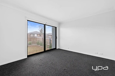 10 Furrow Street, Brookfield, VIC 3338, 3 slaapkamers, 2 badkamers, House