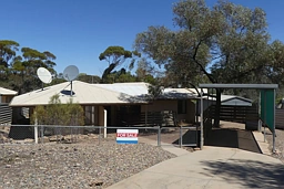 3 Belah Street, Leigh Creek