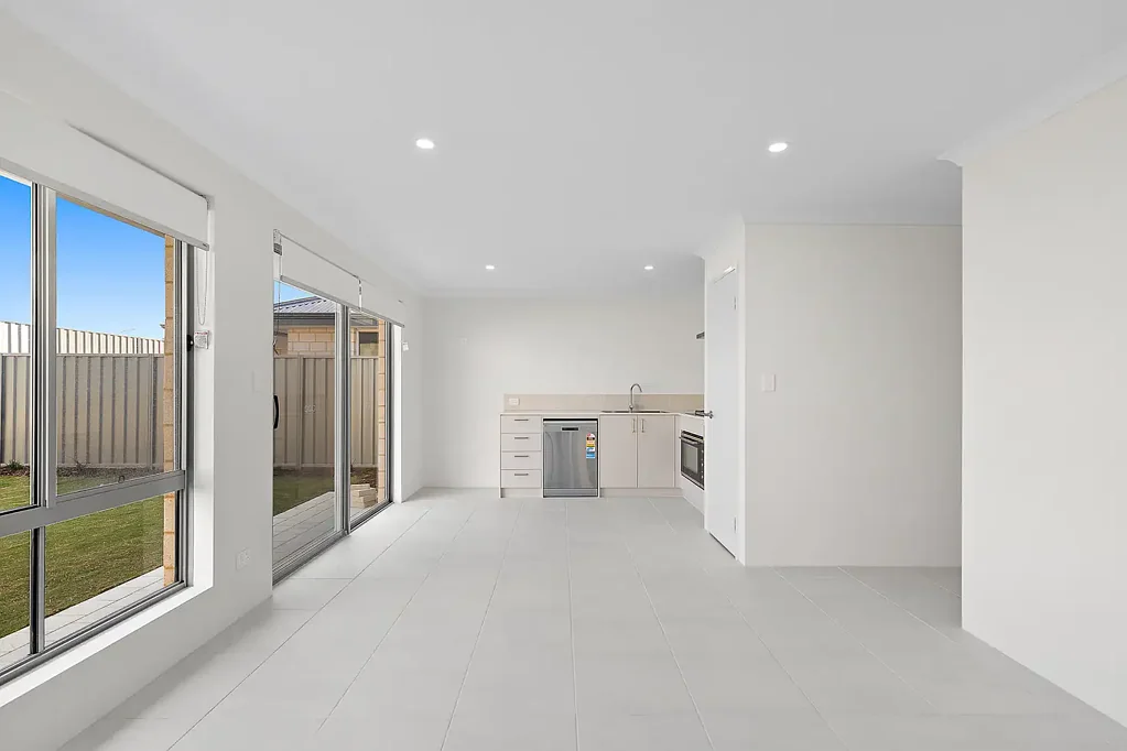 Modern Family Living in the Heart of Byford