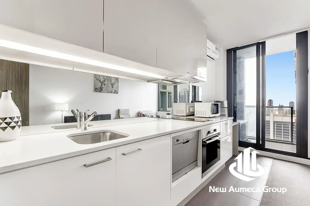 Melbourne 1 Bedroom Chic Studio with Sweeping City Views