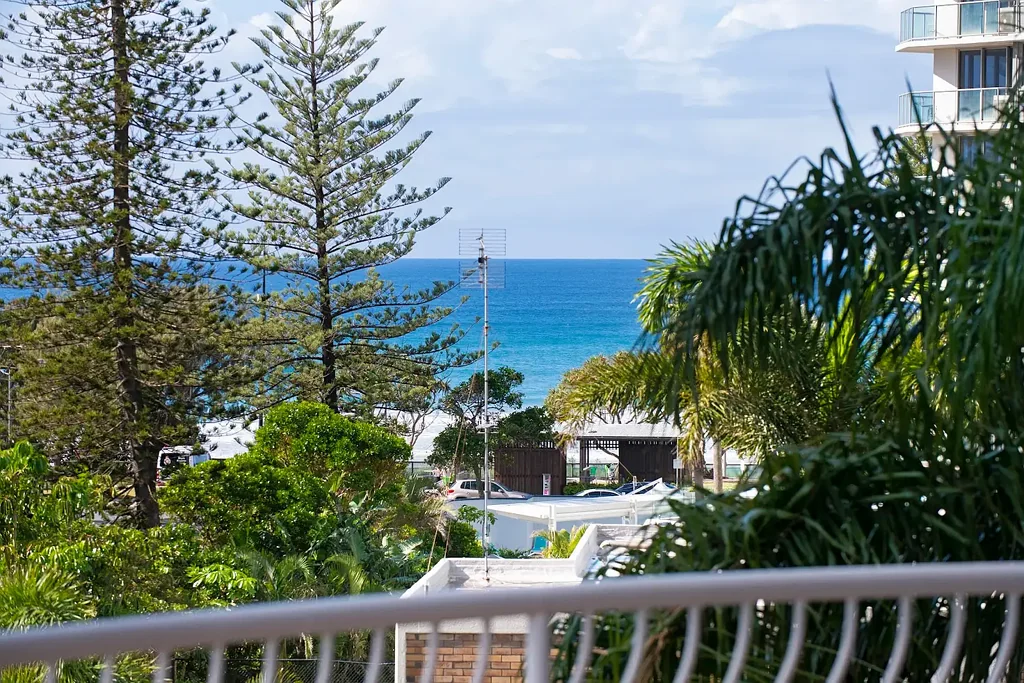 Surfers Paradise 2 Bedroom Owners have committed elsewhere