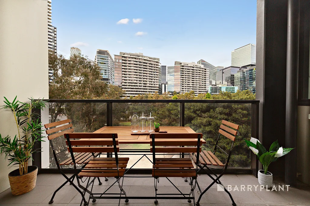 44/801 Bourke Street, Docklands, VIC 3008