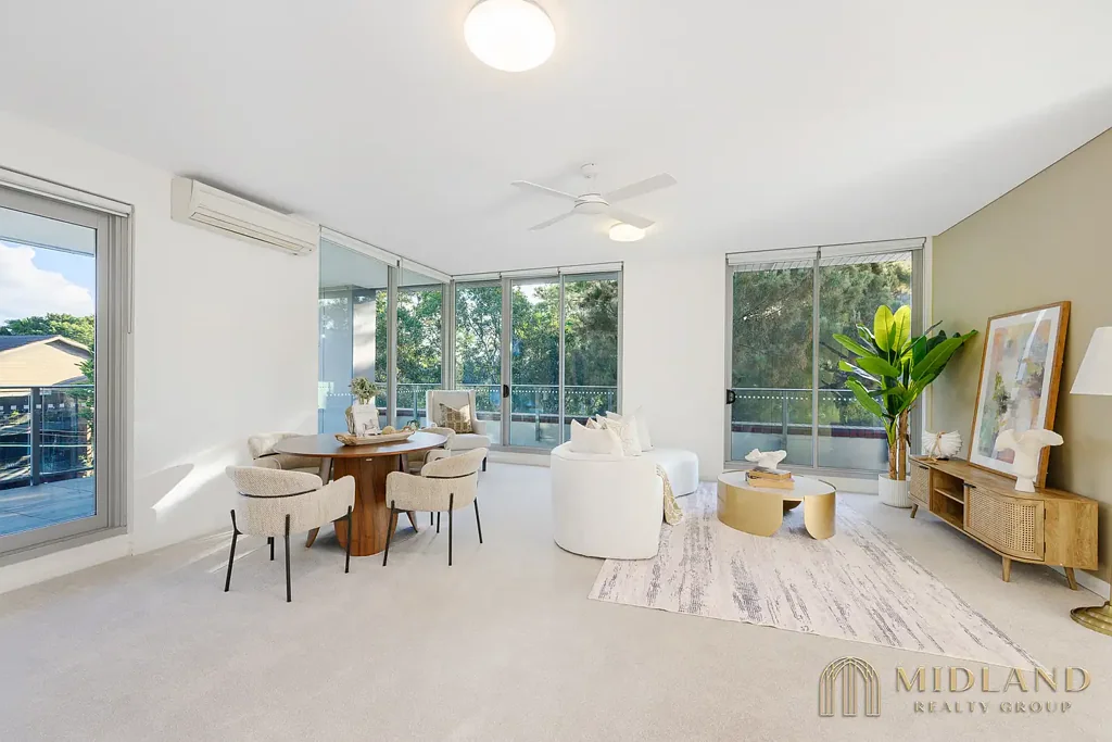 St Leonards 1 Bedroom Oversized Apartment Nestled in a Tranquil Tree-Lined Surroundings