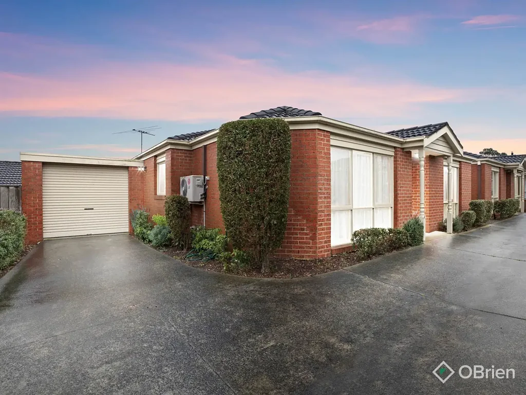 2/15 Raymond Street, Somerville, VIC 3912