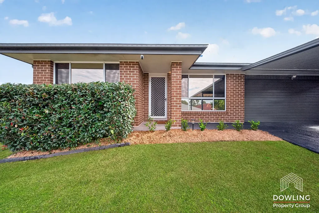 Aberglasslyn 4房  Immaculate Family Home – Outstanding Value in a Prime Location