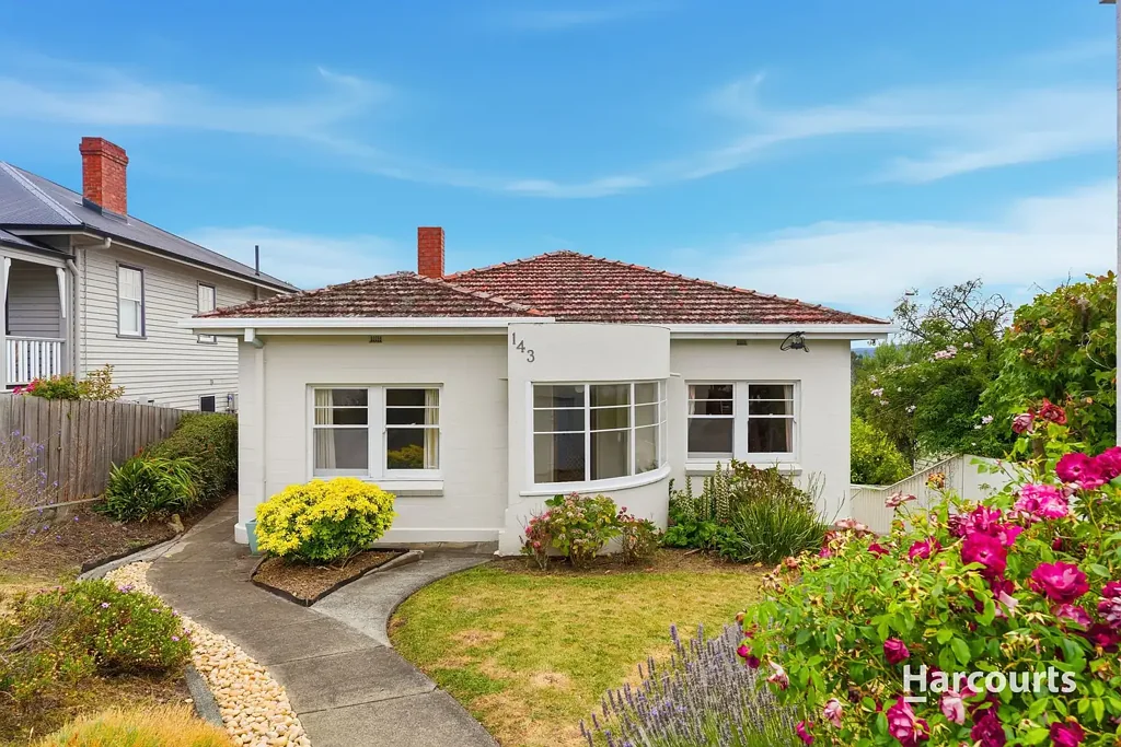 143 Augusta Road, Lenah Valley, TAS 7008