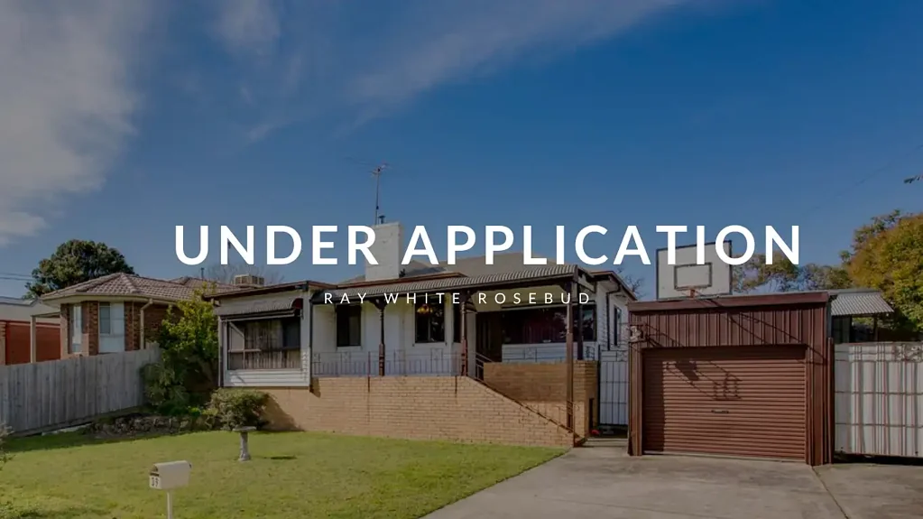 Ideal location, short stroll to the beach