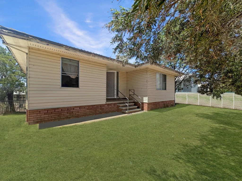 16 Purcell Drive, Narrabri, NSW 2390