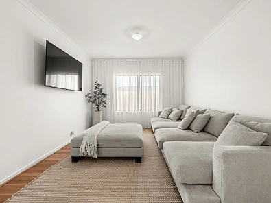 客厅 - 23 Callaway Court, Peterborough, VIC 3270