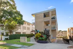 4/28 Barlow Street, Clayfield