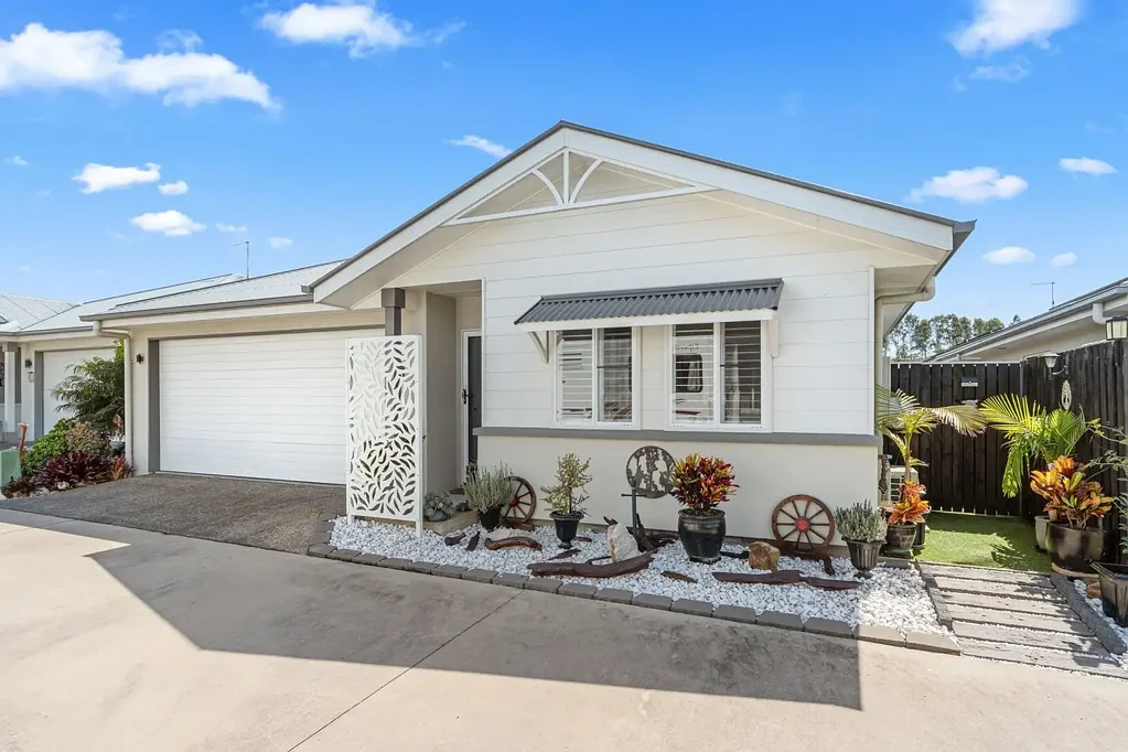 Urangan 3房  Stunning Alfresco, Stylish Living