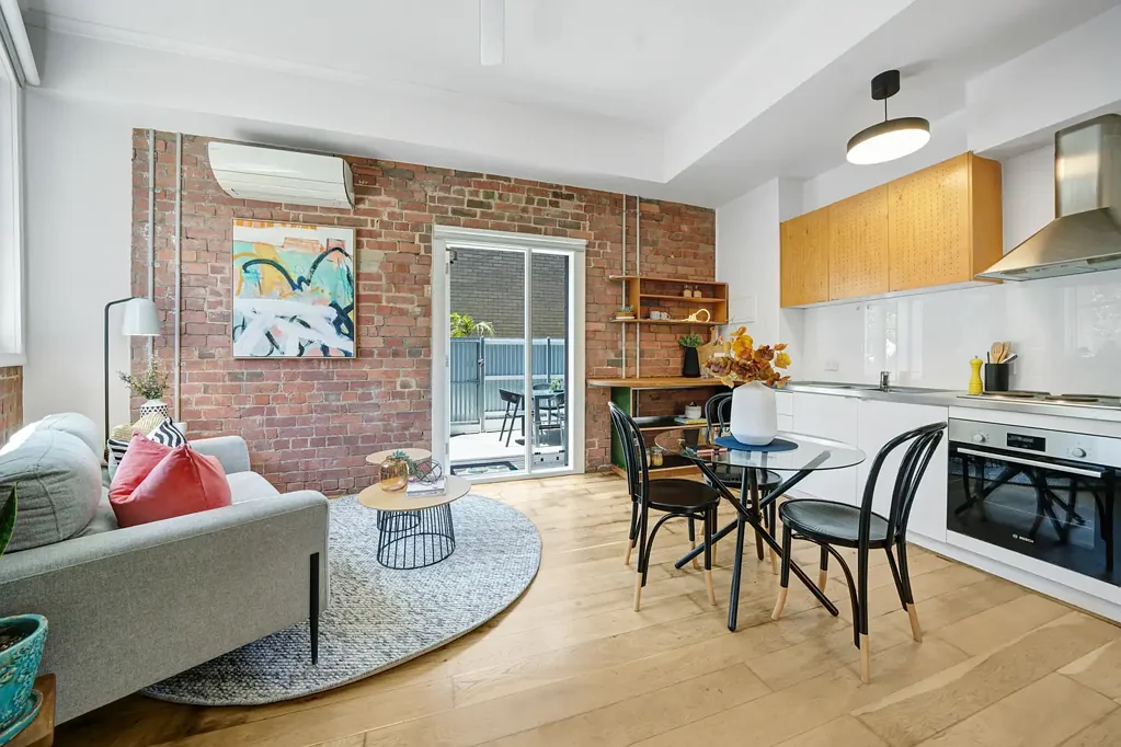 Brunswick 1 Bedroom UNDER OFFER