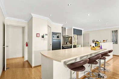 27 Kingsland Loop, Canning Vale, WA 6155, 4 Schlafzimmer, 2 Badezimmer, House