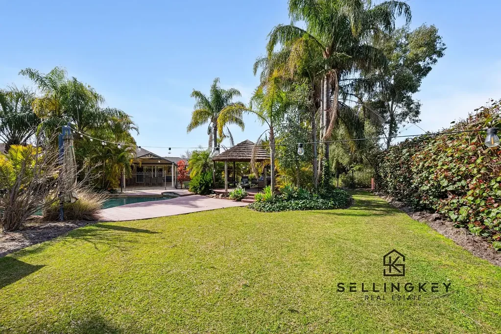13 Chesham Mews, Canning Vale, WA 6155