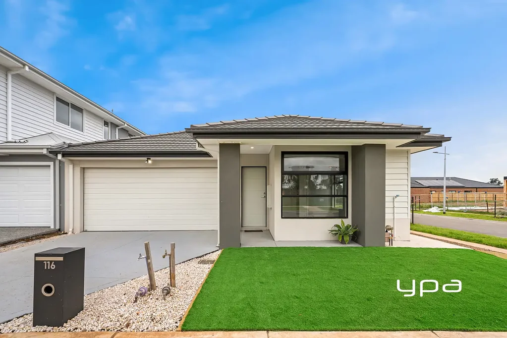 Brand New Family Home – Modern Living at Its Finest