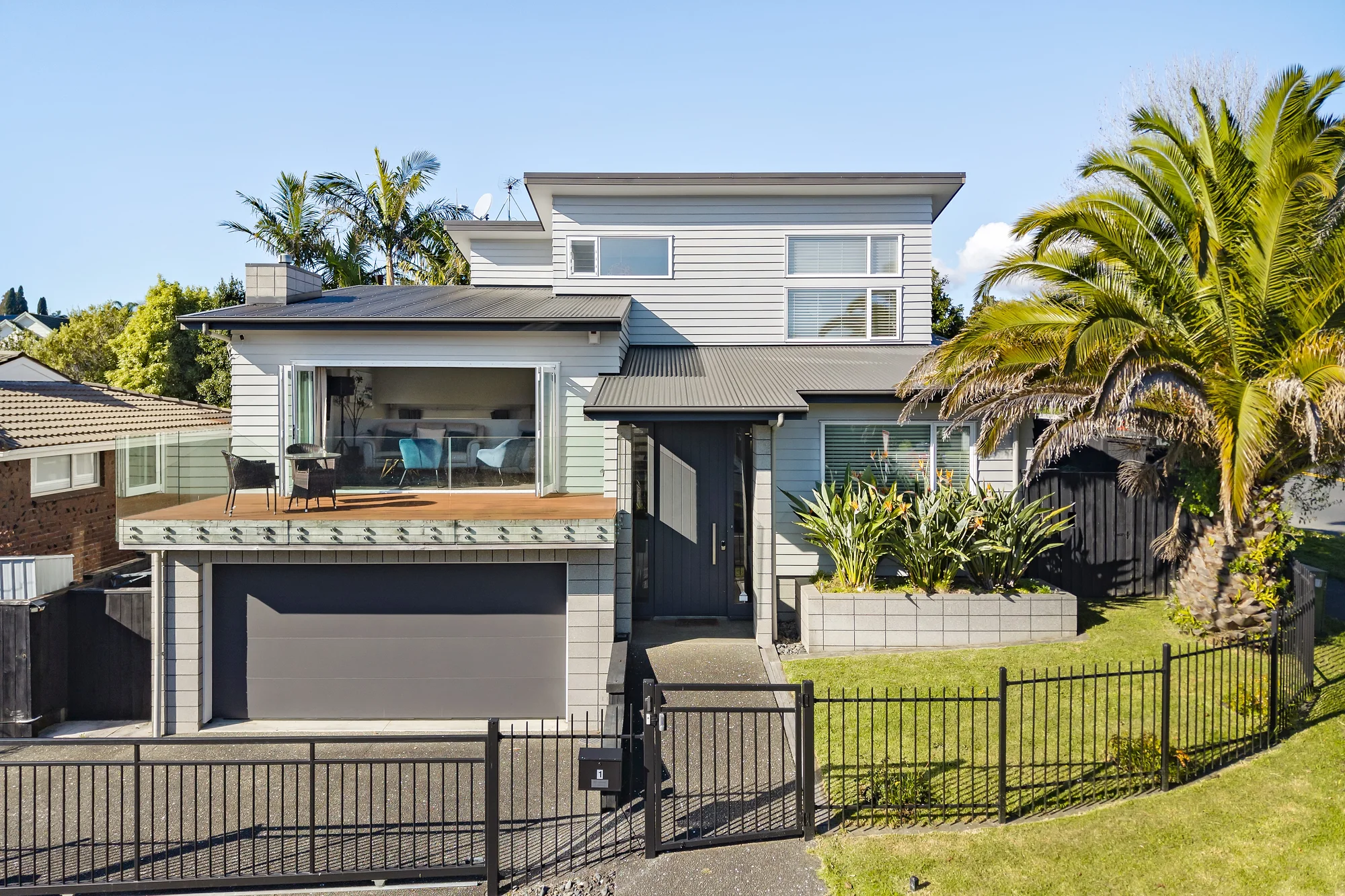 Howick 4chambre Built to impress, designed to enjoy