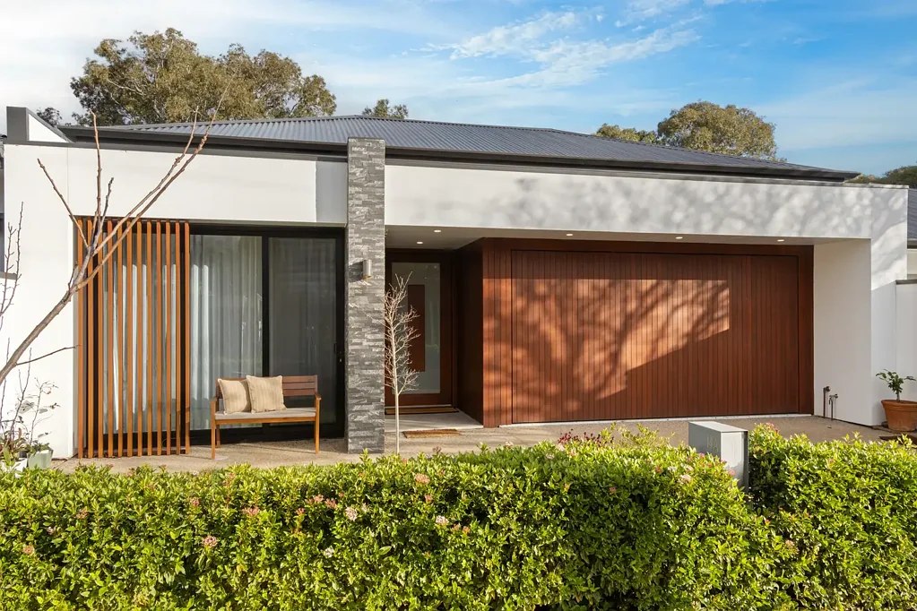Kingswood 3Moenga Smart-Home Sophistication Built for Low-Maintenance Living.