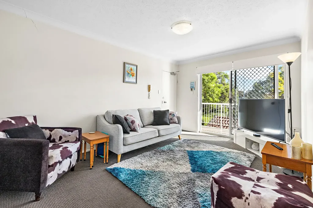 Low Maintenance Apartment Minutes from Brisbane CBD
