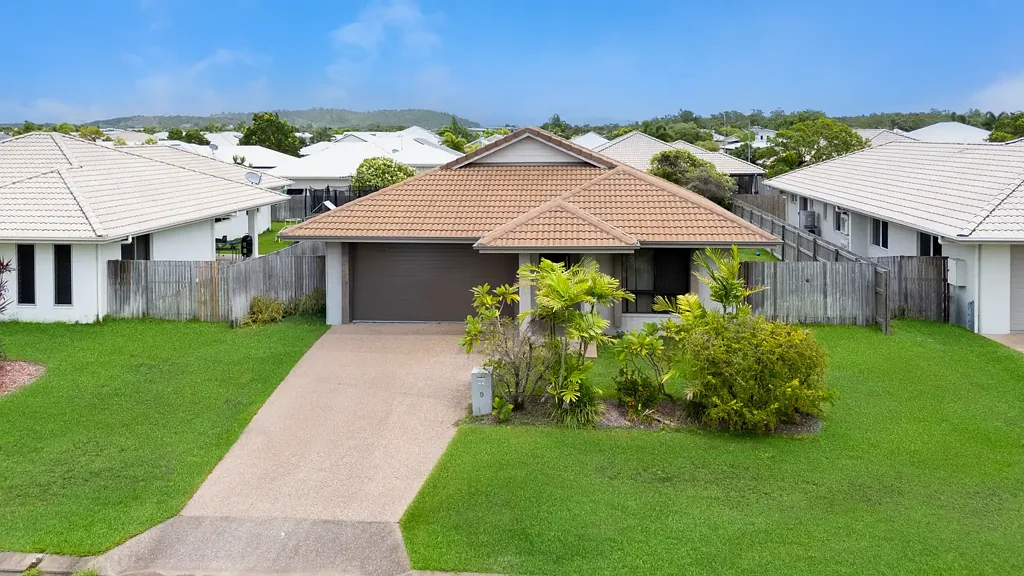 Address Withheld, Burdell, QLD 4818