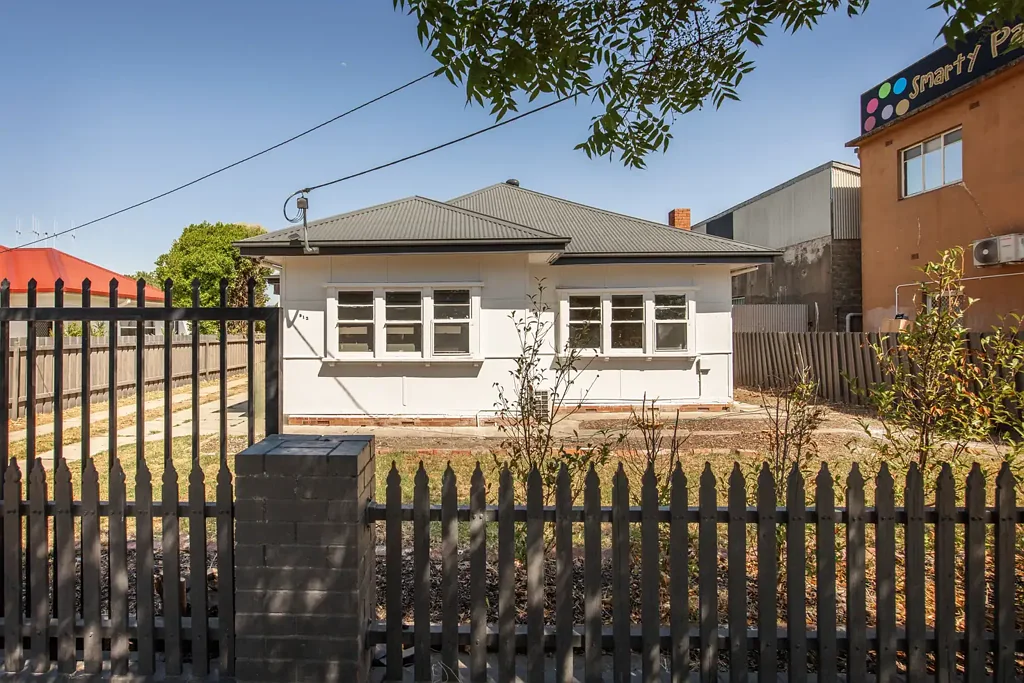 Freshly Renovated 3-Bedroom Home in North Albury