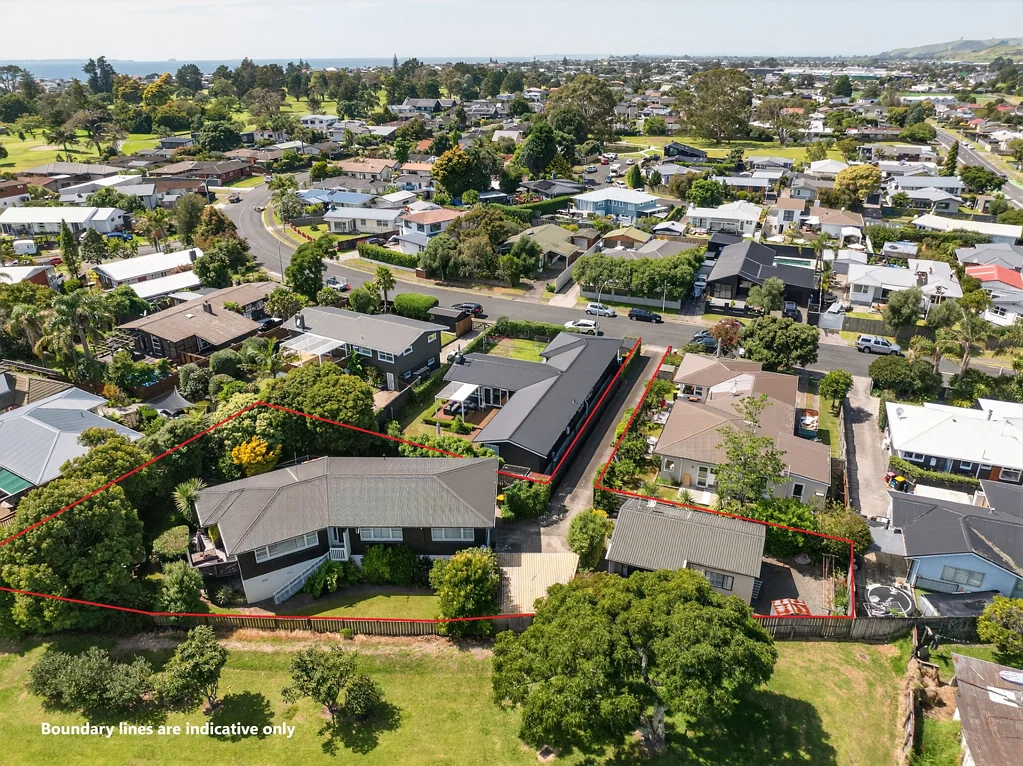 Mount Maunganui 5침실 Two Dwellings, Many Options