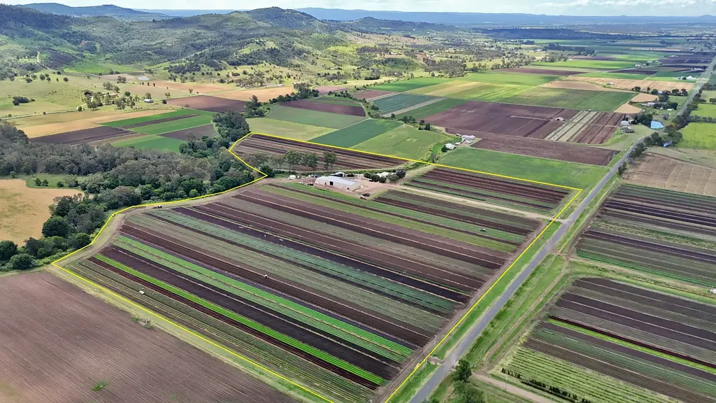 Mulgowie Excellent Features, Improvements and Prime Location