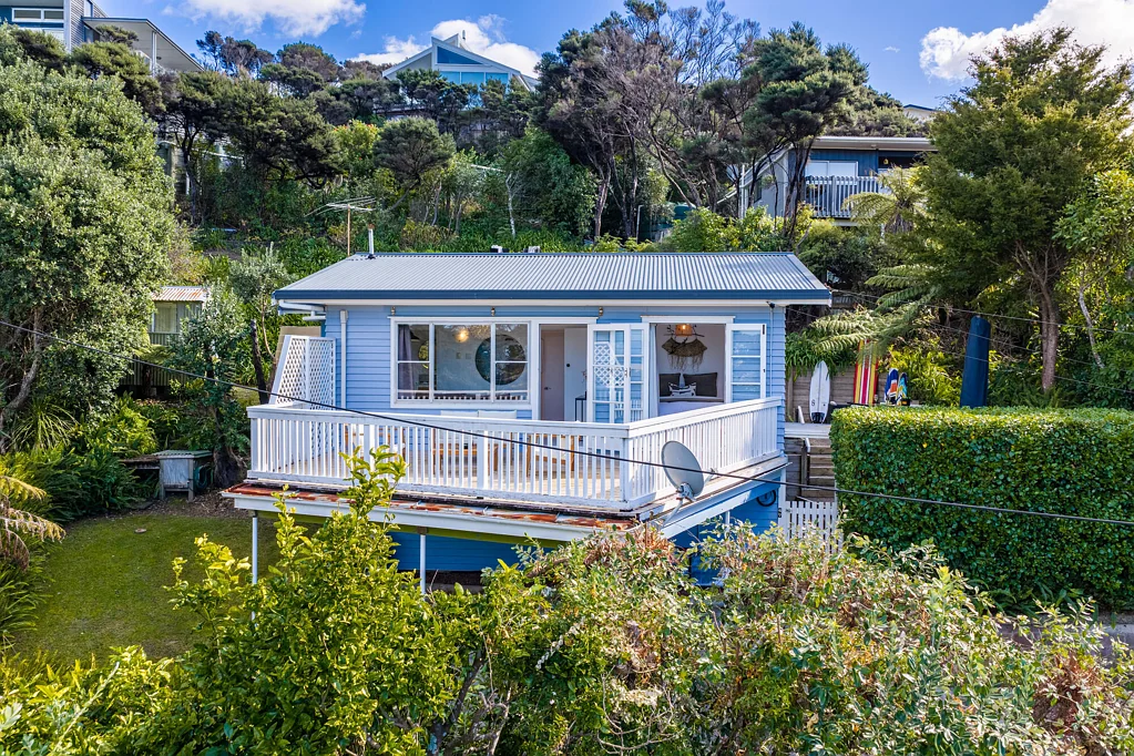 Mangawhai Heads 2房  Quintessential bach at The Heads