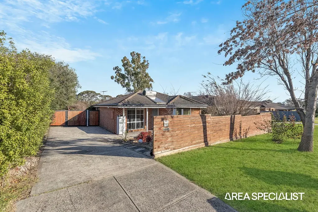 Peaceful Living Awaits – 10 Ebony Drive, Pakenham