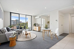 18/130 Kembla Street, Wollongong