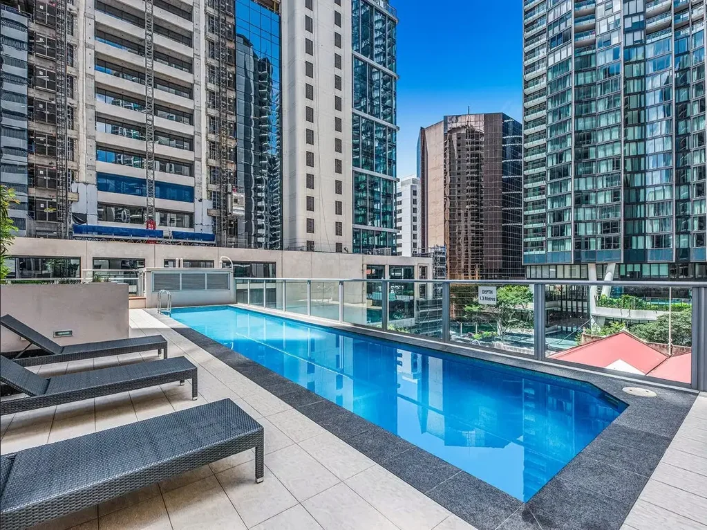 One Bedroom Furnished Apartment in Heart of the CBD