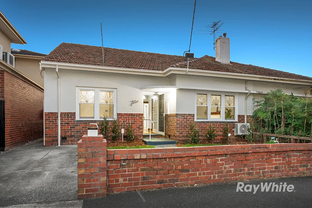 30 Kokaribb Road, Carnegie, VIC 3163
