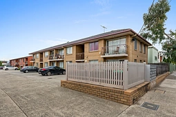7/174-176 Victoria Street, Brunswick