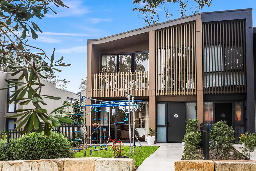 1/16 Boronia Grove, Heathcote, NSW 2233