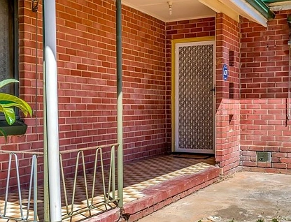 9 Parkinson Street, Elizabeth Downs, Northern Adelaide, 3 rūma, 1 rūma horoi, House