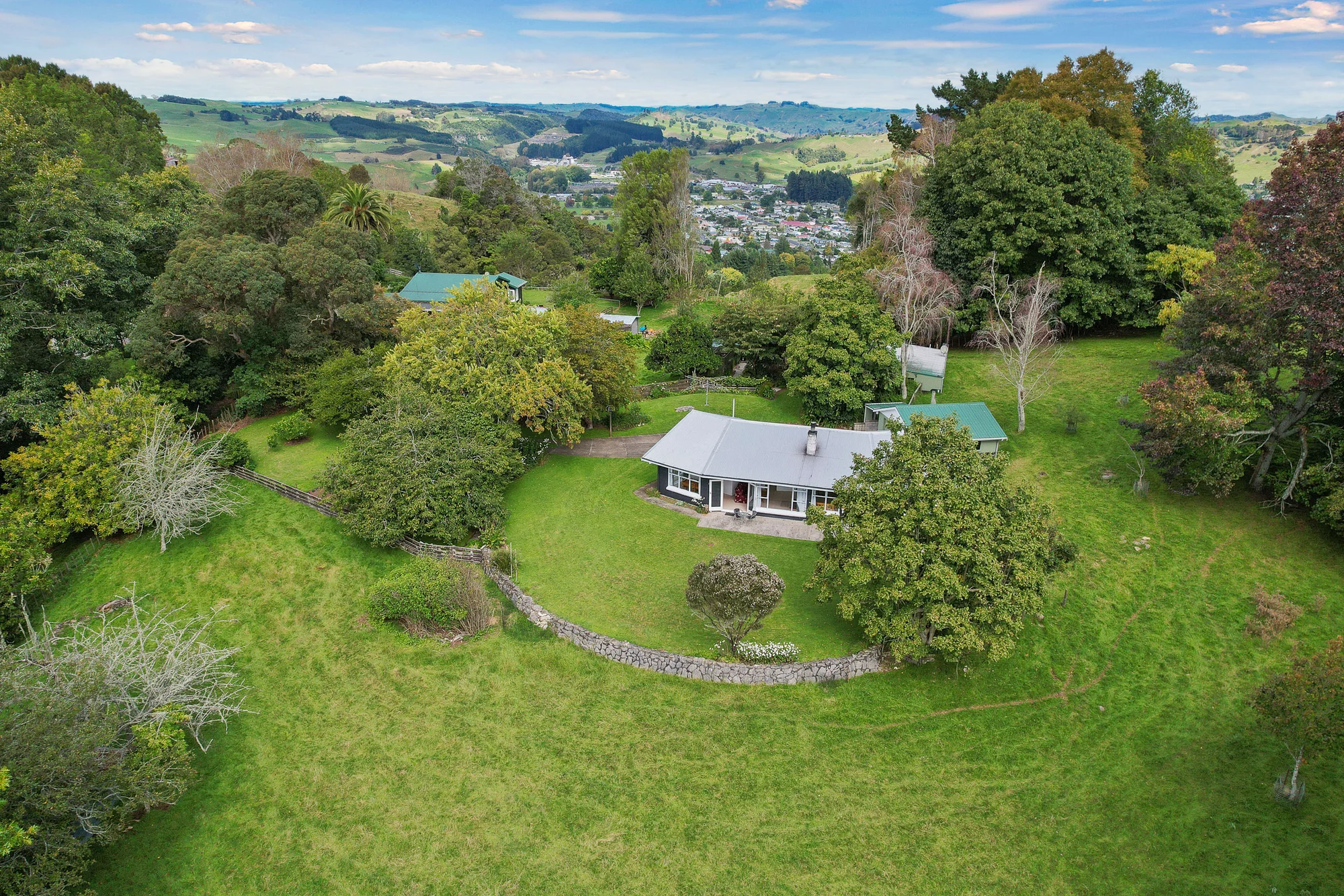 Te Kuiti 3कमरा Private, elevated but so close to town!