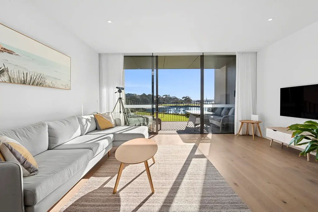 Fully Furnished Coastal Sophistication in Balmoral Quay