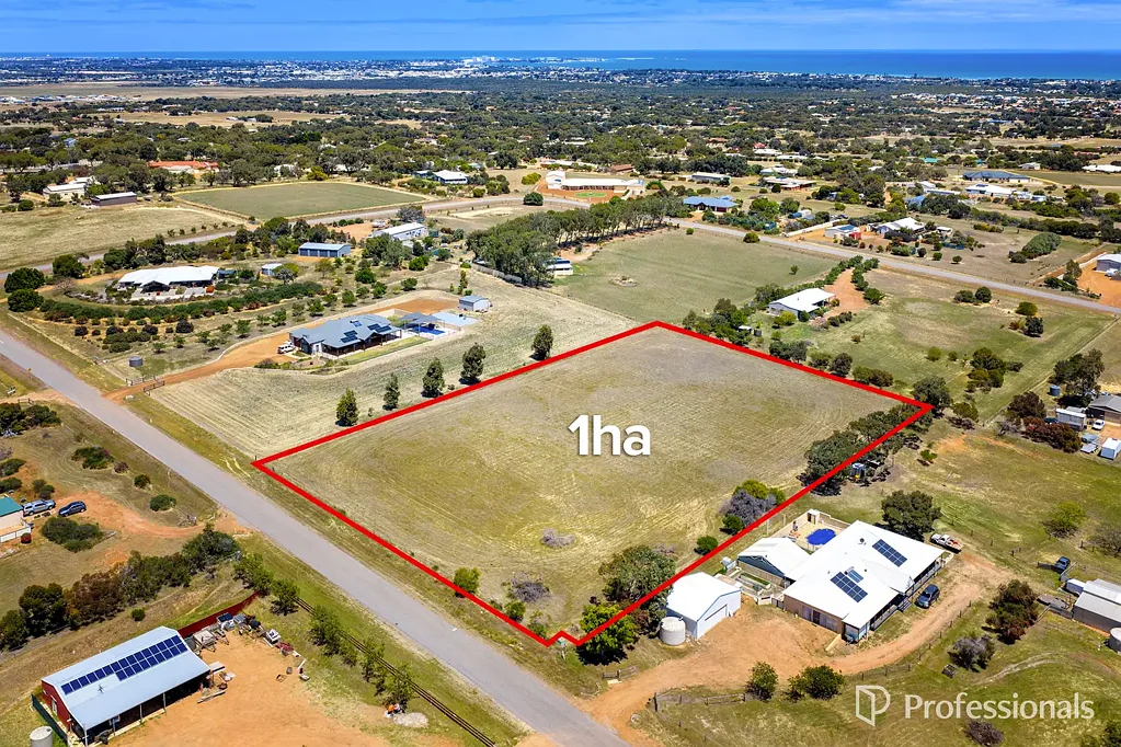 19 Hill Creek Road, Moresby, WA 6530