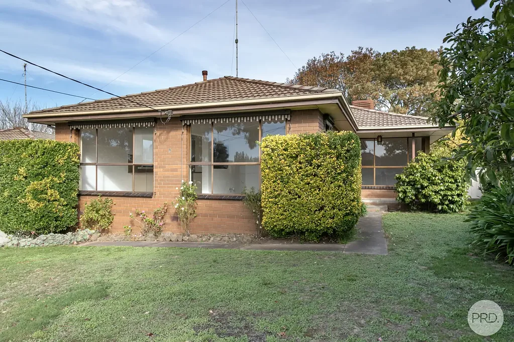 CHARMING FAMILY HOME IN THE HEART OF WENDOUREE