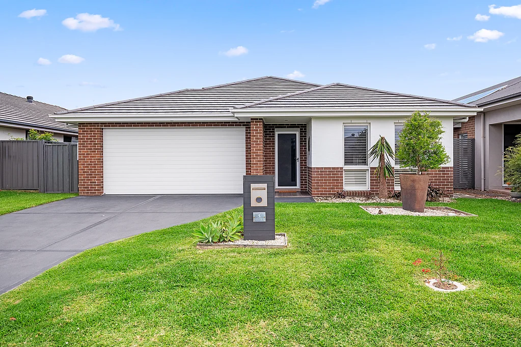 5 Groundsel Street, Fern Bay, NSW 2295
