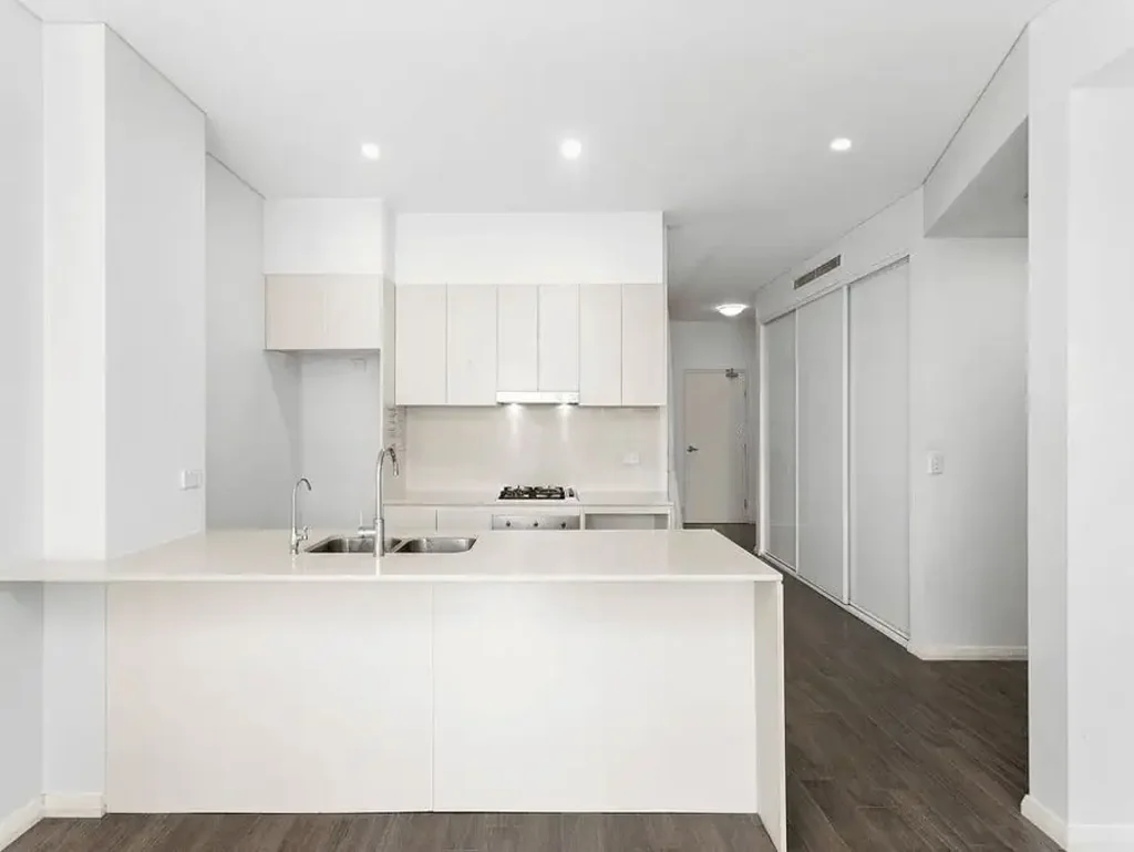 UNFURNISHED - AVAILABLE 22nd AUGUST!!